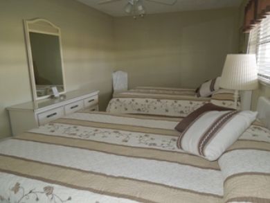 Ground Level Accommodation in Siesta key Three Pools